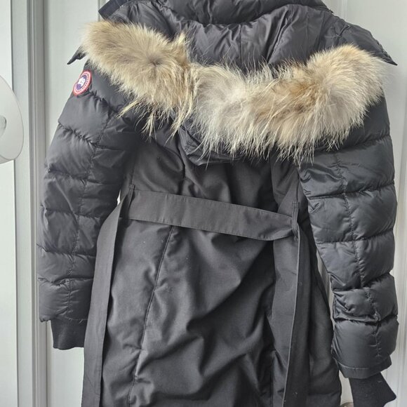 Canada Goose Women's Long Parka with a belt *REAL FUR HOOD* - Picture 4 of 6